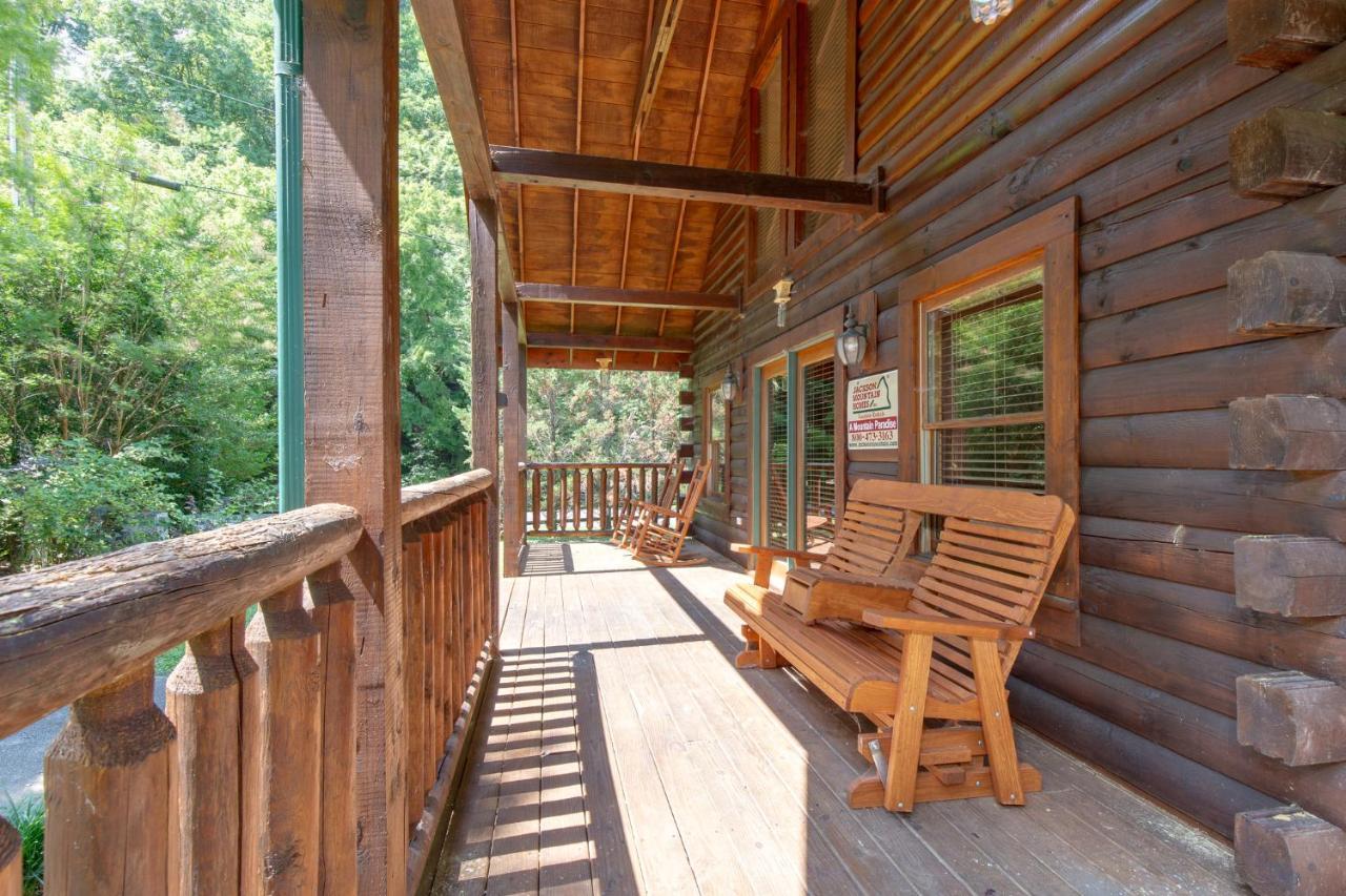 A Mountain Paradise, 2 Bedrooms, Sleeps 6, Pool Access, Hot Tub, Pool Table Pigeon Forge Buitenkant foto