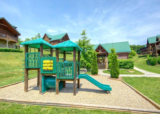 A Mountain Paradise, 2 Bedrooms, Sleeps 6, Pool Access, Hot Tub, Pool Table Pigeon Forge Buitenkant foto