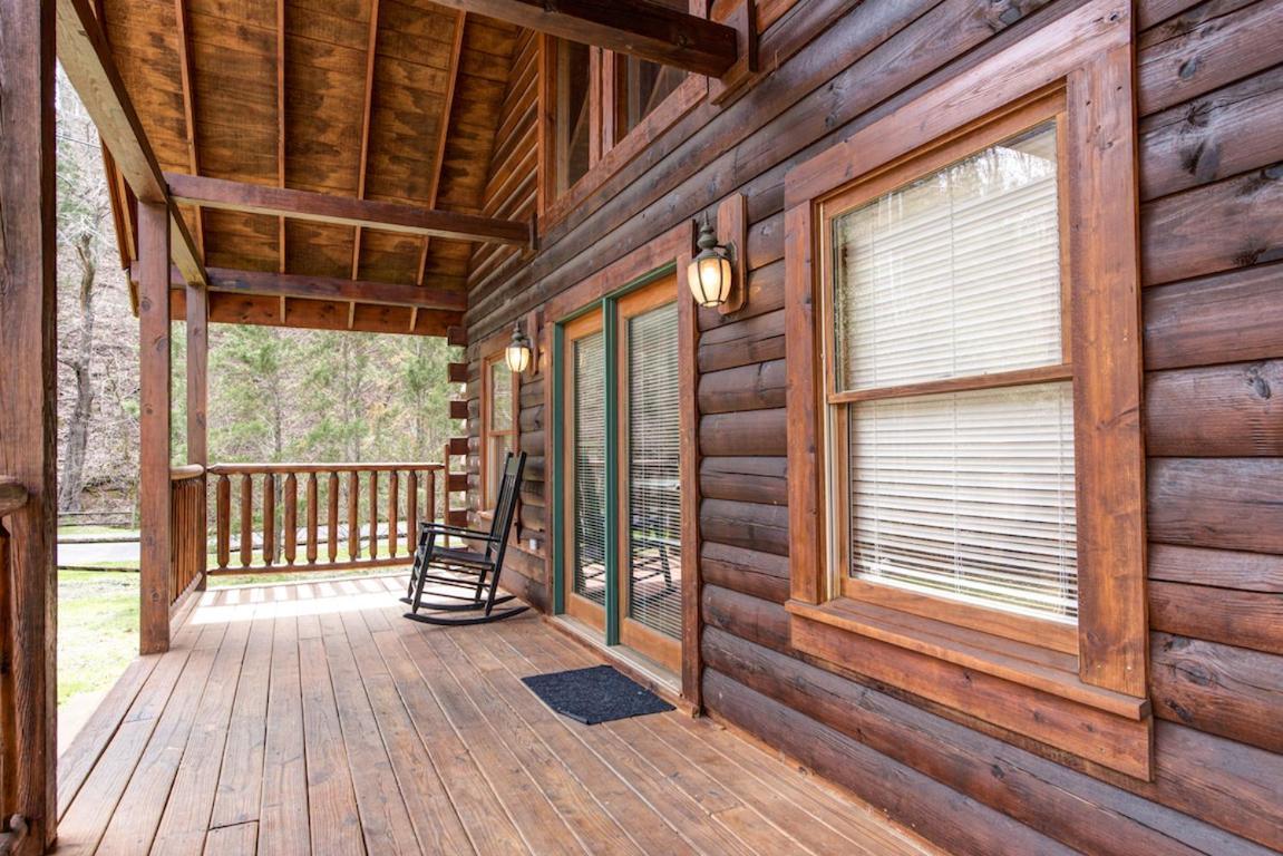 A Mountain Paradise, 2 Bedrooms, Sleeps 6, Pool Access, Hot Tub, Pool Table Pigeon Forge Buitenkant foto